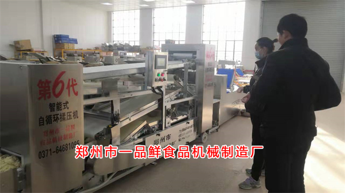 浙江臺州客戶張先生定購350型自動疊片燴面機(圖4) 浙江臺州客戶張先生定購350型自動疊片燴面機(圖4)